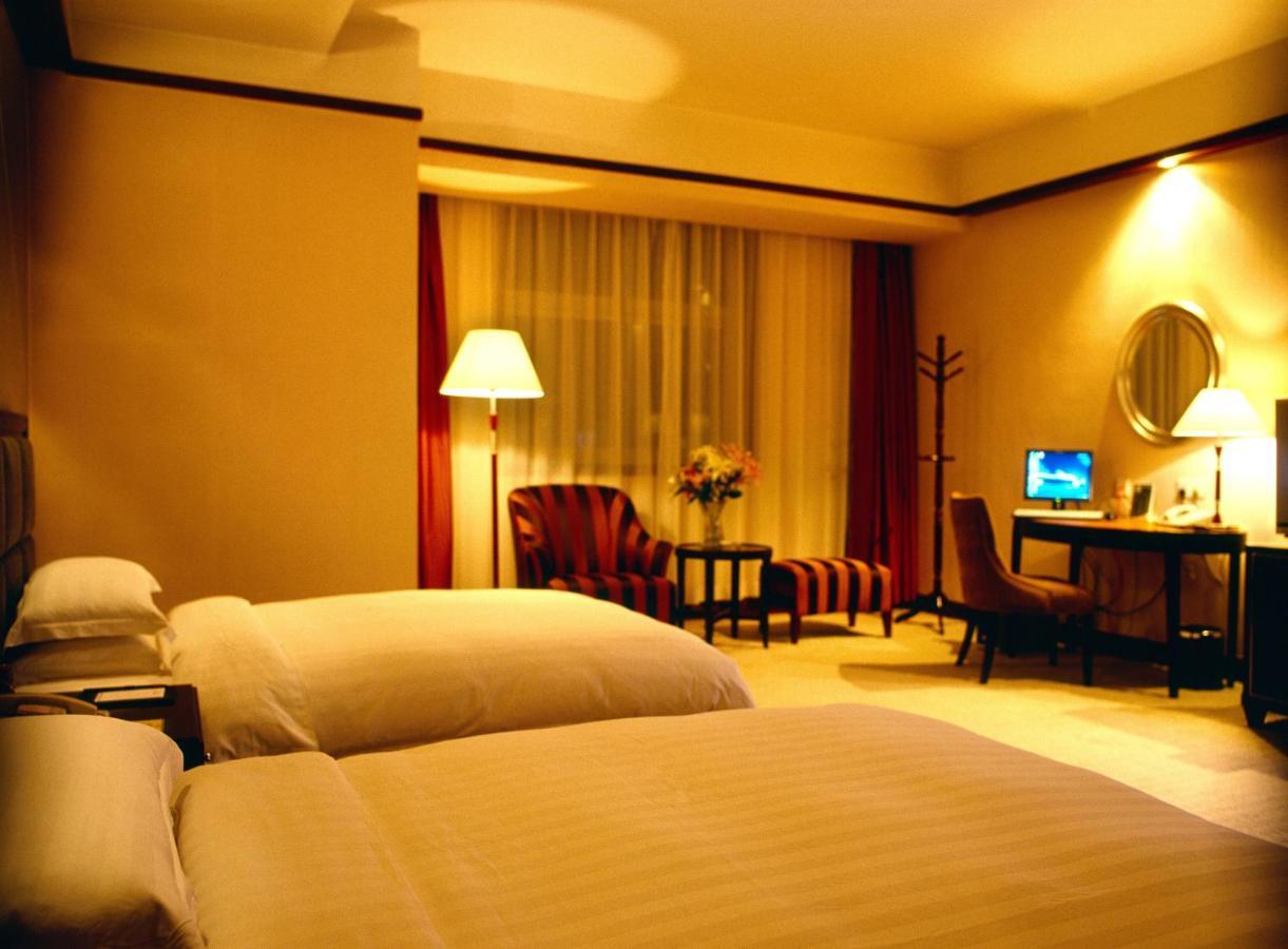 Royal International Hotel Urumqi Habitación foto