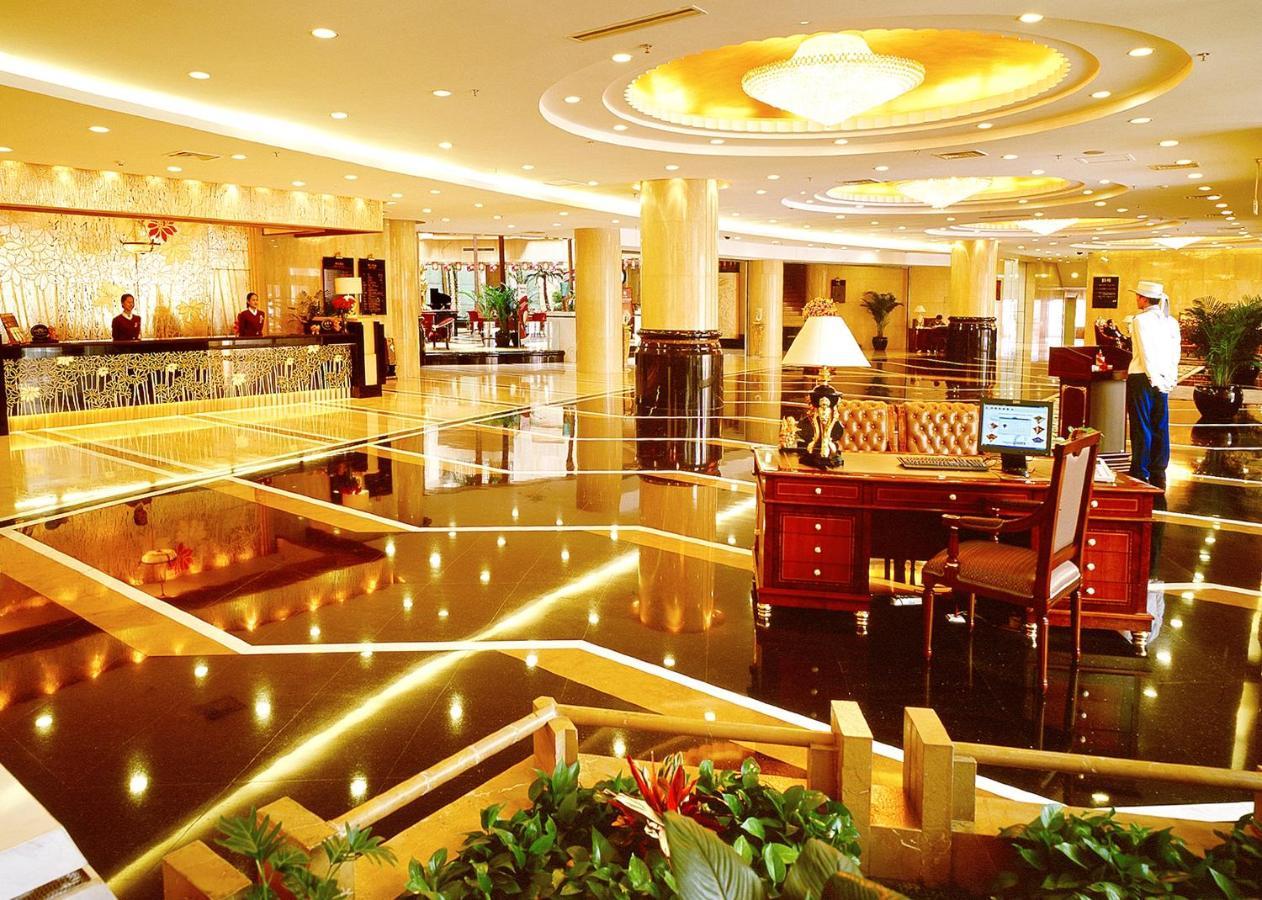 Royal International Hotel Urumqi Exterior foto