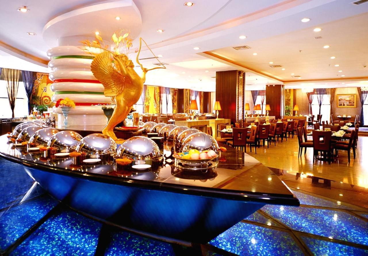Royal International Hotel Urumqi Exterior foto